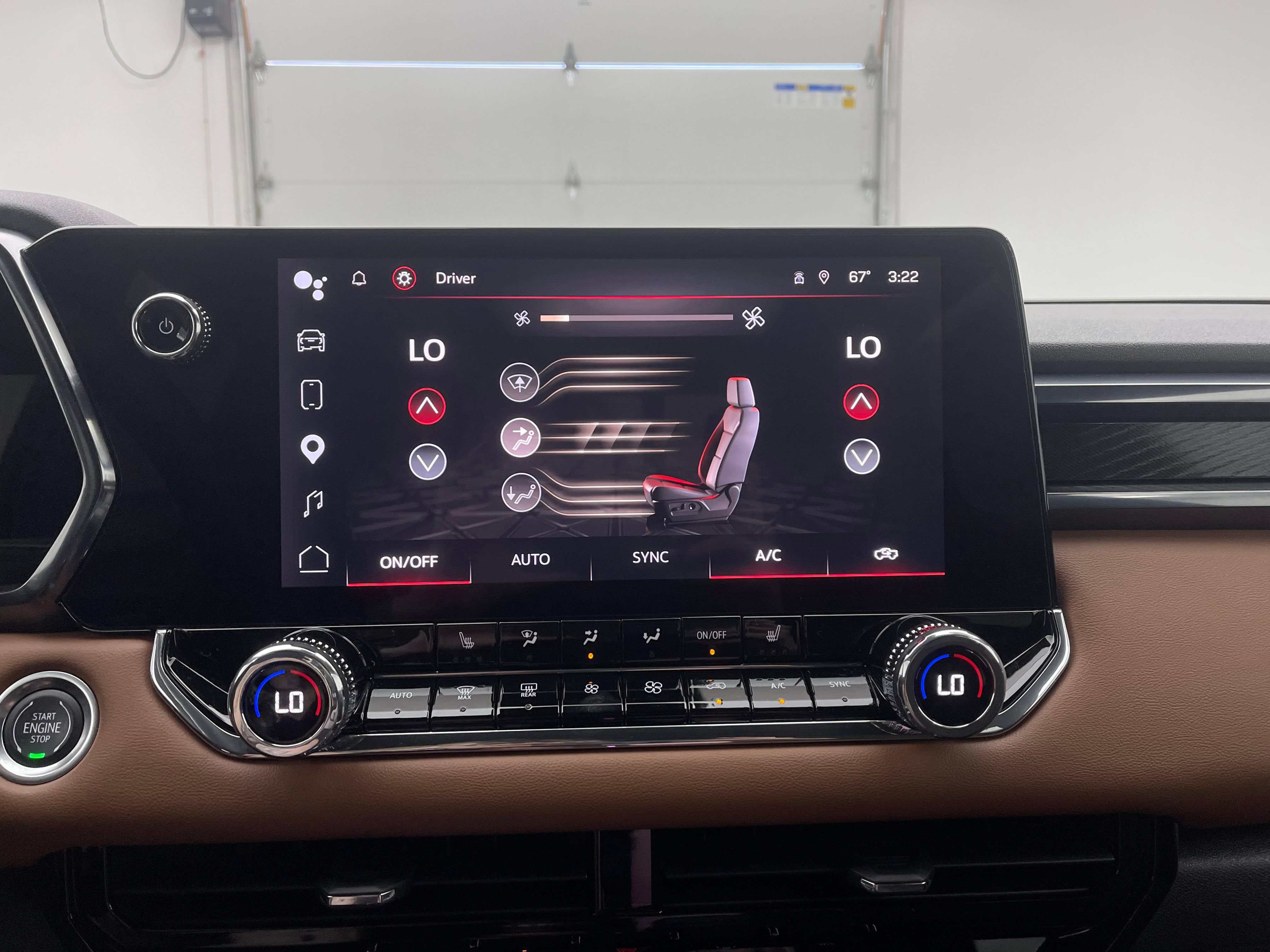 Used 2023 GMC Canyon AT4 w/ Canyon Safety Plus Package AWD/4WD image 25