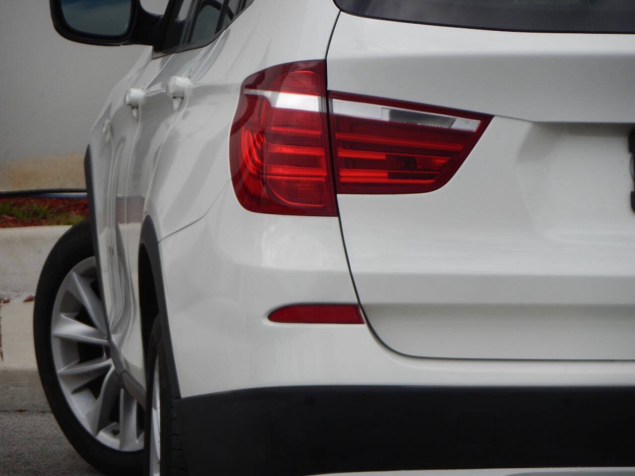 Used 2014 BMW X3 xDrive28i AWD/4WD image 1