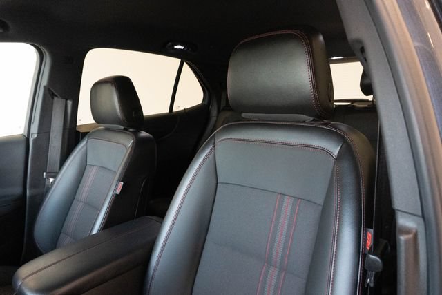 Used 2023 Chevrolet Equinox RS FWD image 17