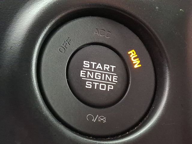 Used 2022 Jeep Gladiator Mojave w/ Cold Weather Group image 24