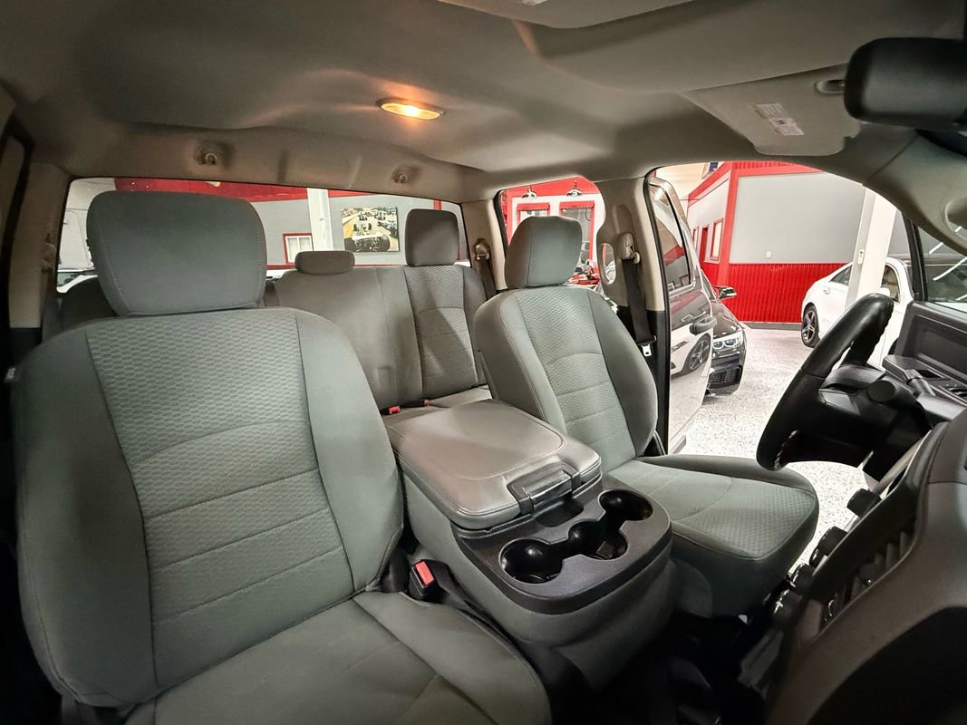 Used 2015 RAM 1500 ST w/ SXT Appearance Group image 19