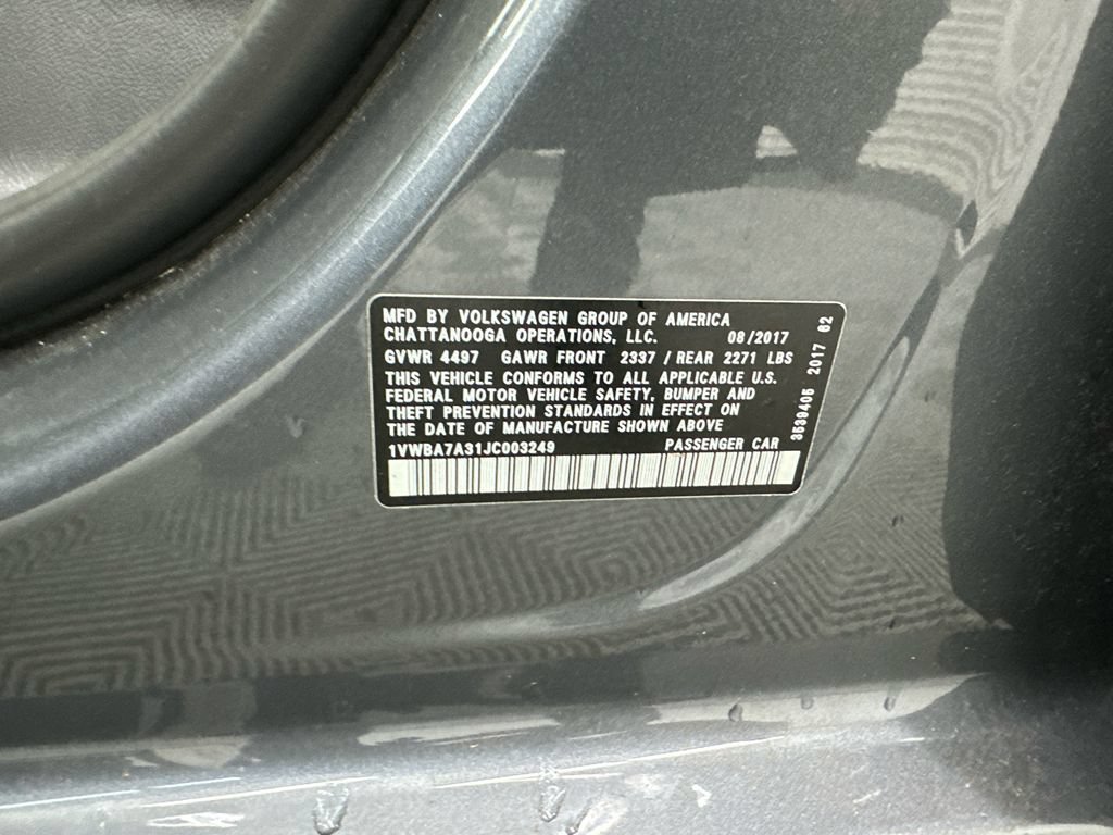 Used 2018 Volkswagen Passat 2.0T SE FWD image 33