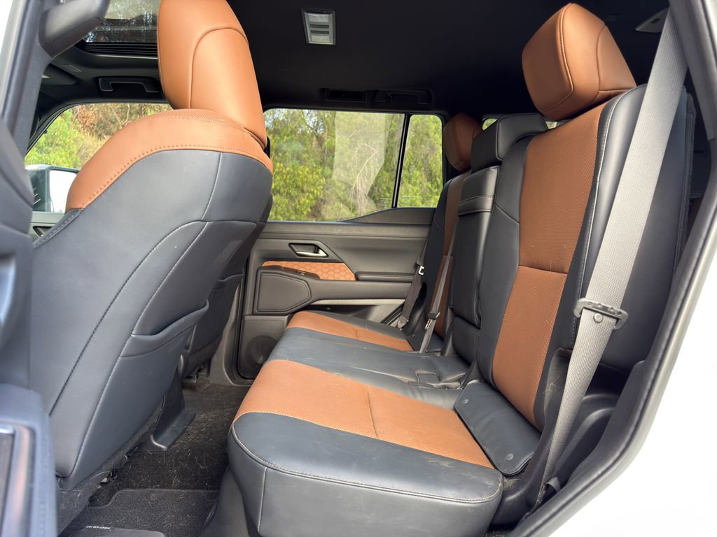 Certified 2025 Lexus GX 550 w/ Accessory Package (Z1) AWD/4WD image 11