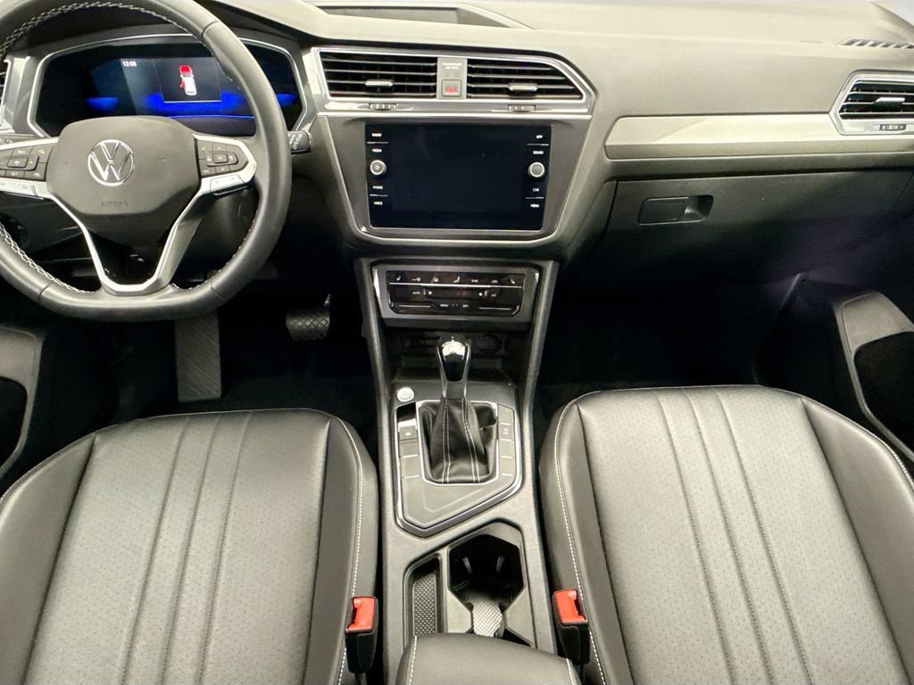 Used 2023 Volkswagen Tiguan SE FWD image 13