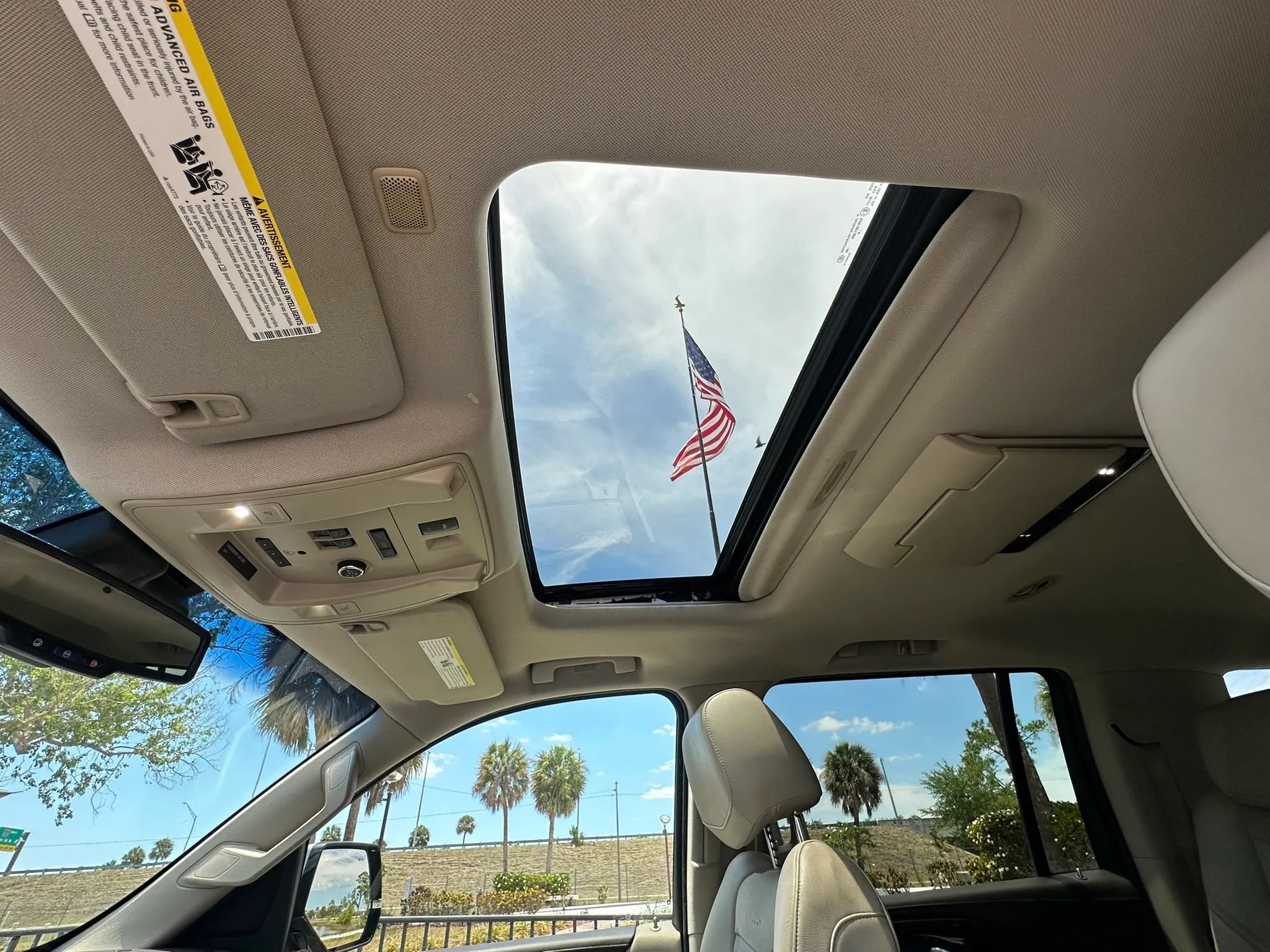 Used 2016 Cadillac Escalade ESV Luxury AWD/4WD image 38