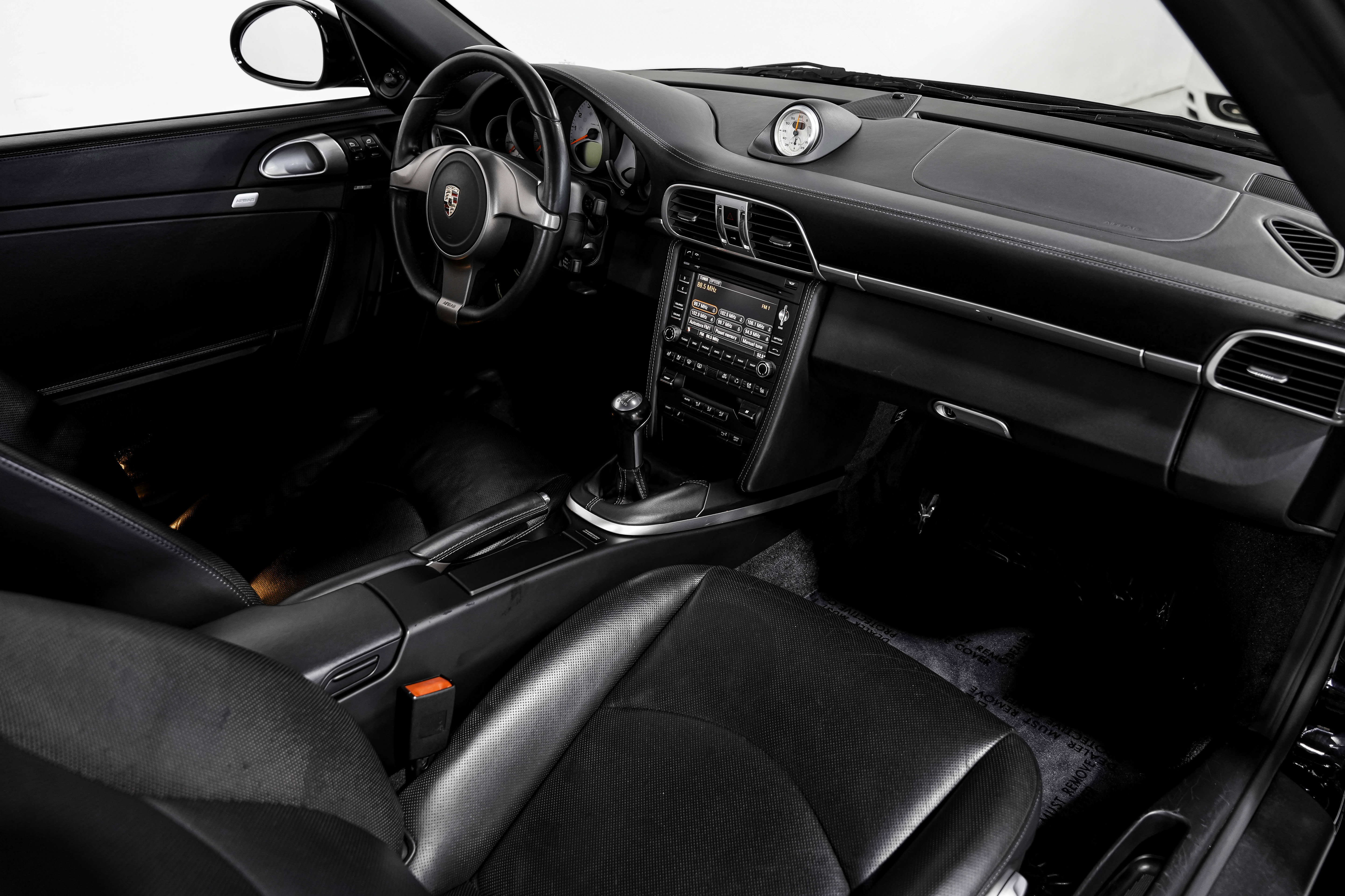 Used 2010 Porsche 911 Carrera 4S image 29