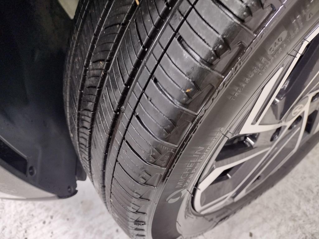 Certified 2025 Hyundai Tucson Limited image 7