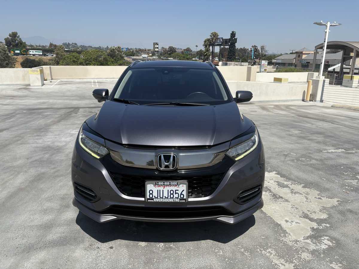 Used 2019 Honda HR-V Touring image 4