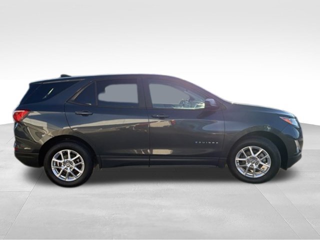 Used 2020 Chevrolet Equinox LS w/ LS Convenience Package AWD/4WD image 6