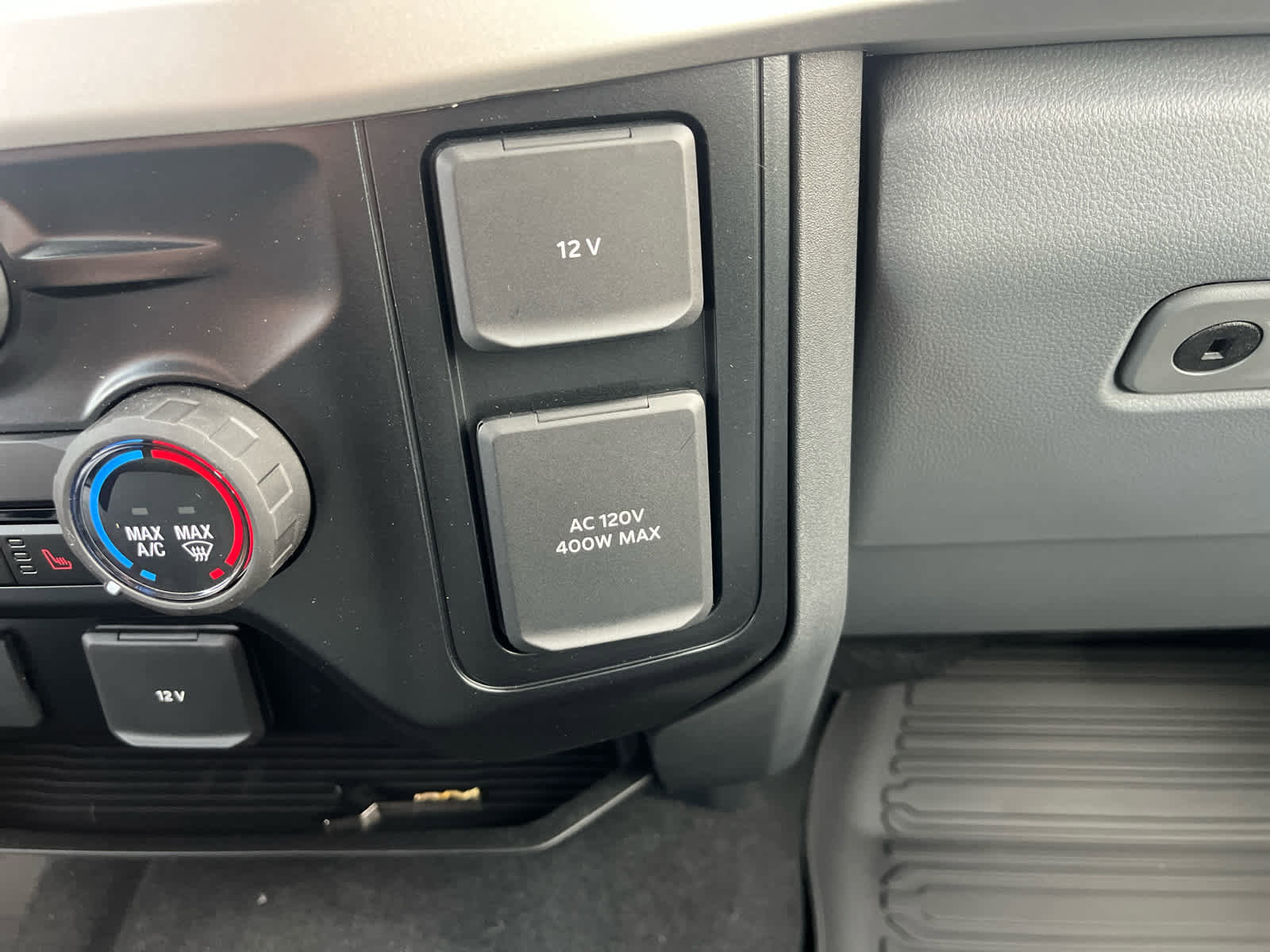 New 2026 Ford F350 XLT image 44