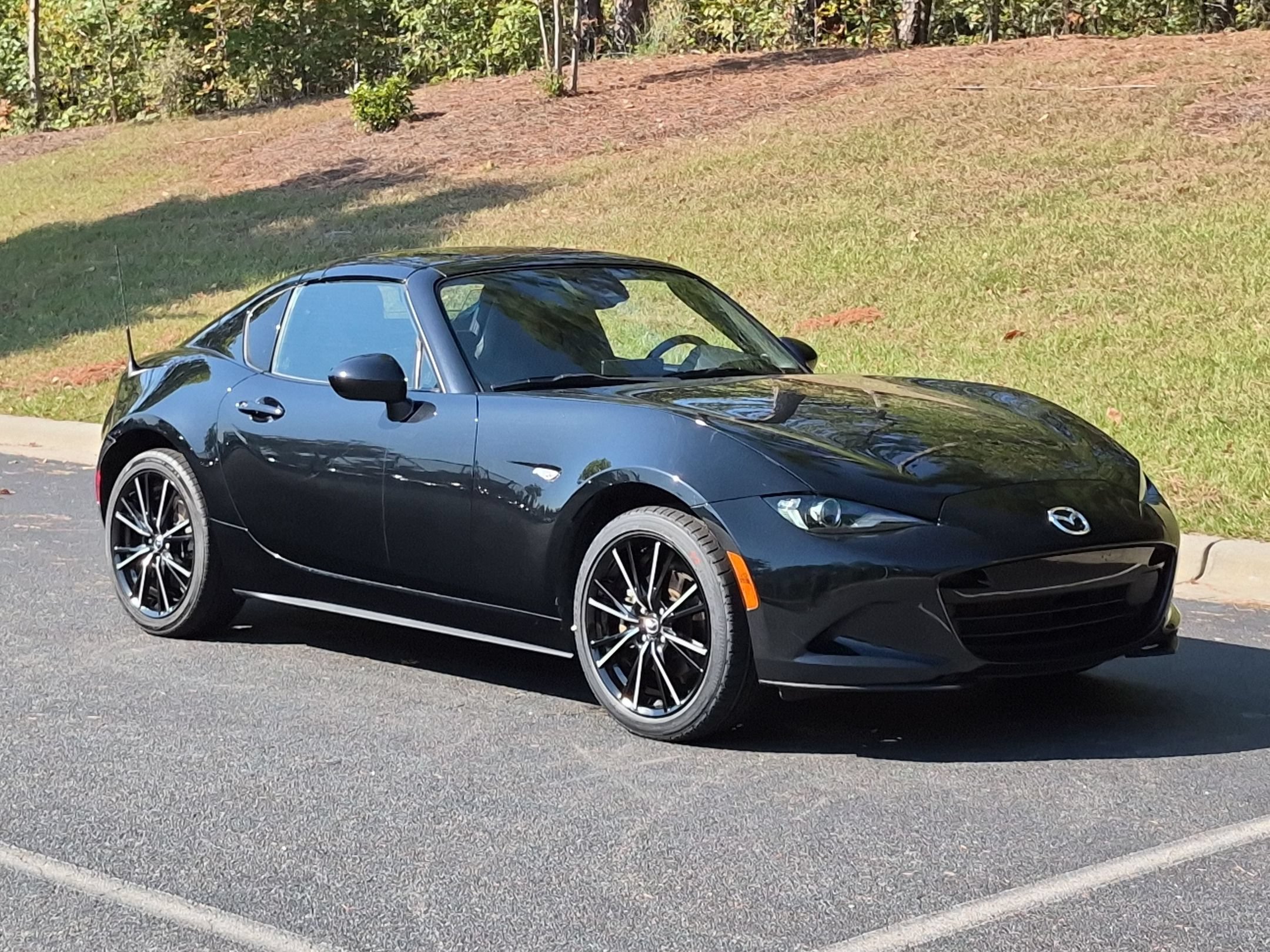 Used 2025 MAZDA MX-5 Miata RF Grand Touring RWD image 30
