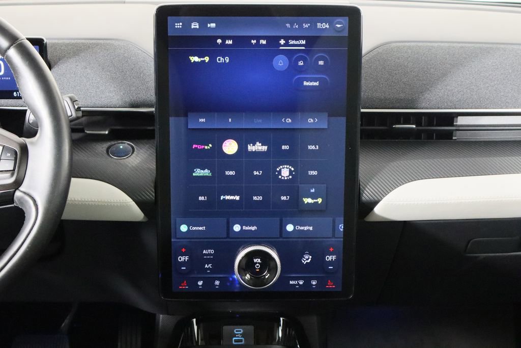 Used 2021 Ford Mustang Mach-E Premium image 30