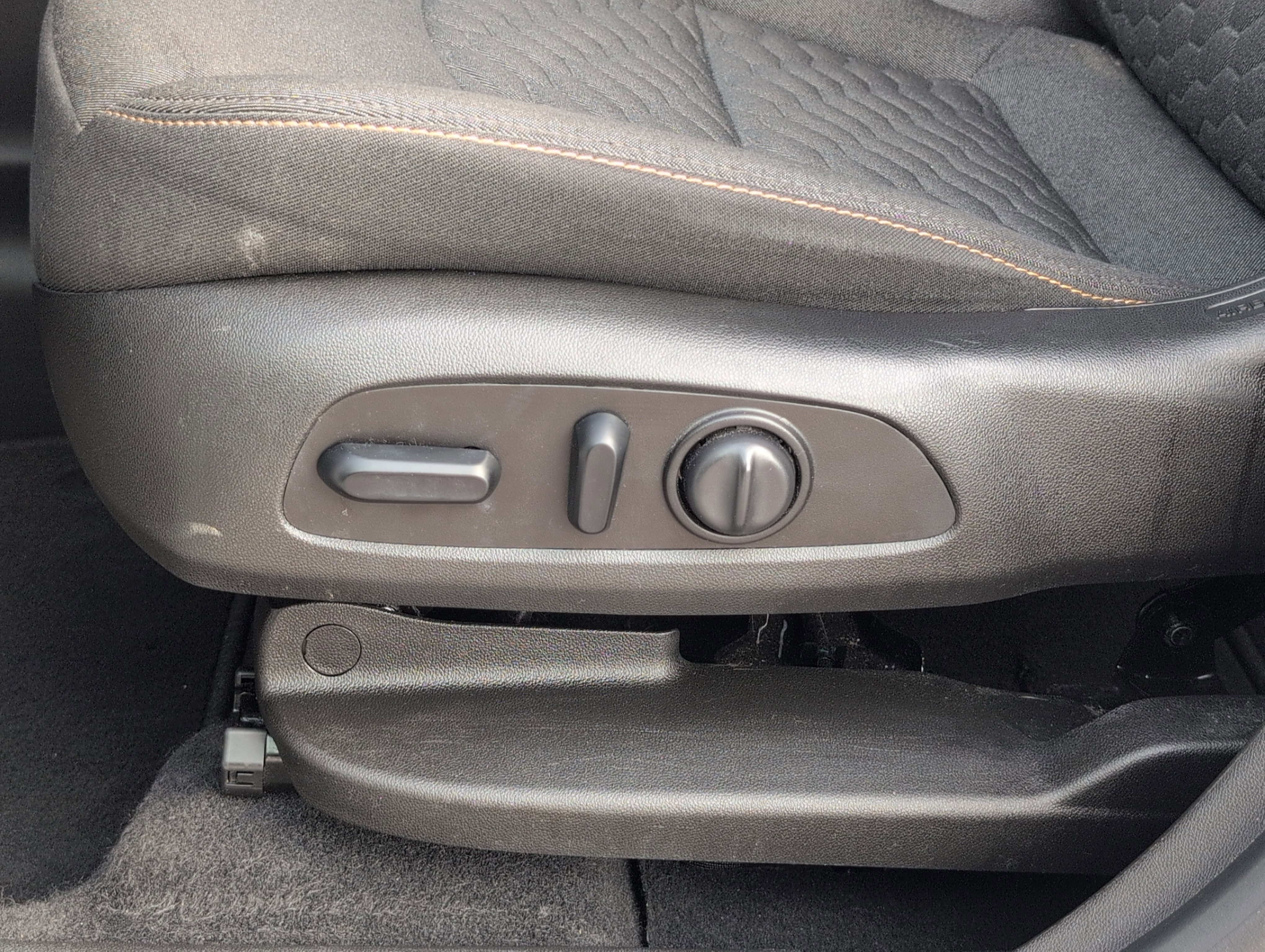 Used 2021 Chevrolet Equinox LT image 15