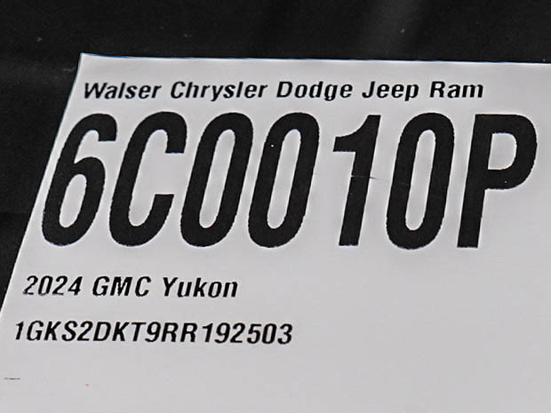 Used 2024 GMC Yukon Denali w/ Advanced Technology Package AWD/4WD image 34