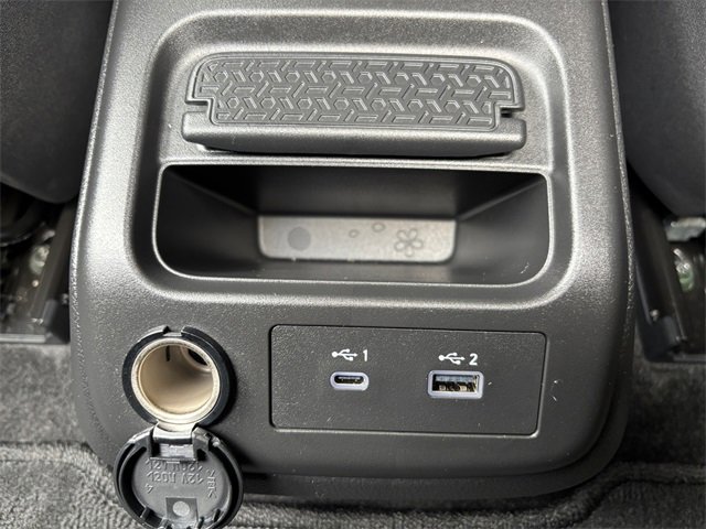 Used 2025 Nissan Ariya FWD image 23