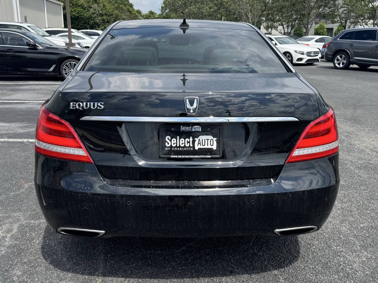 Used 2016 Hyundai Equus Signature RWD image 5