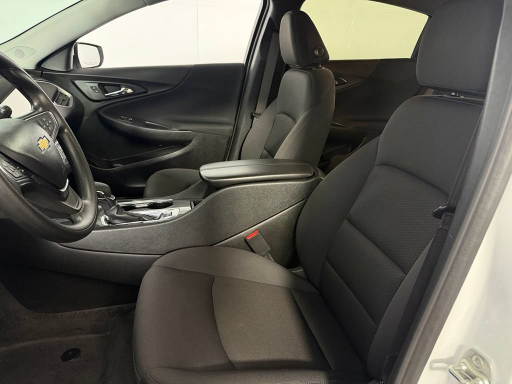 Used 2025 Chevrolet Malibu LT FWD image 22