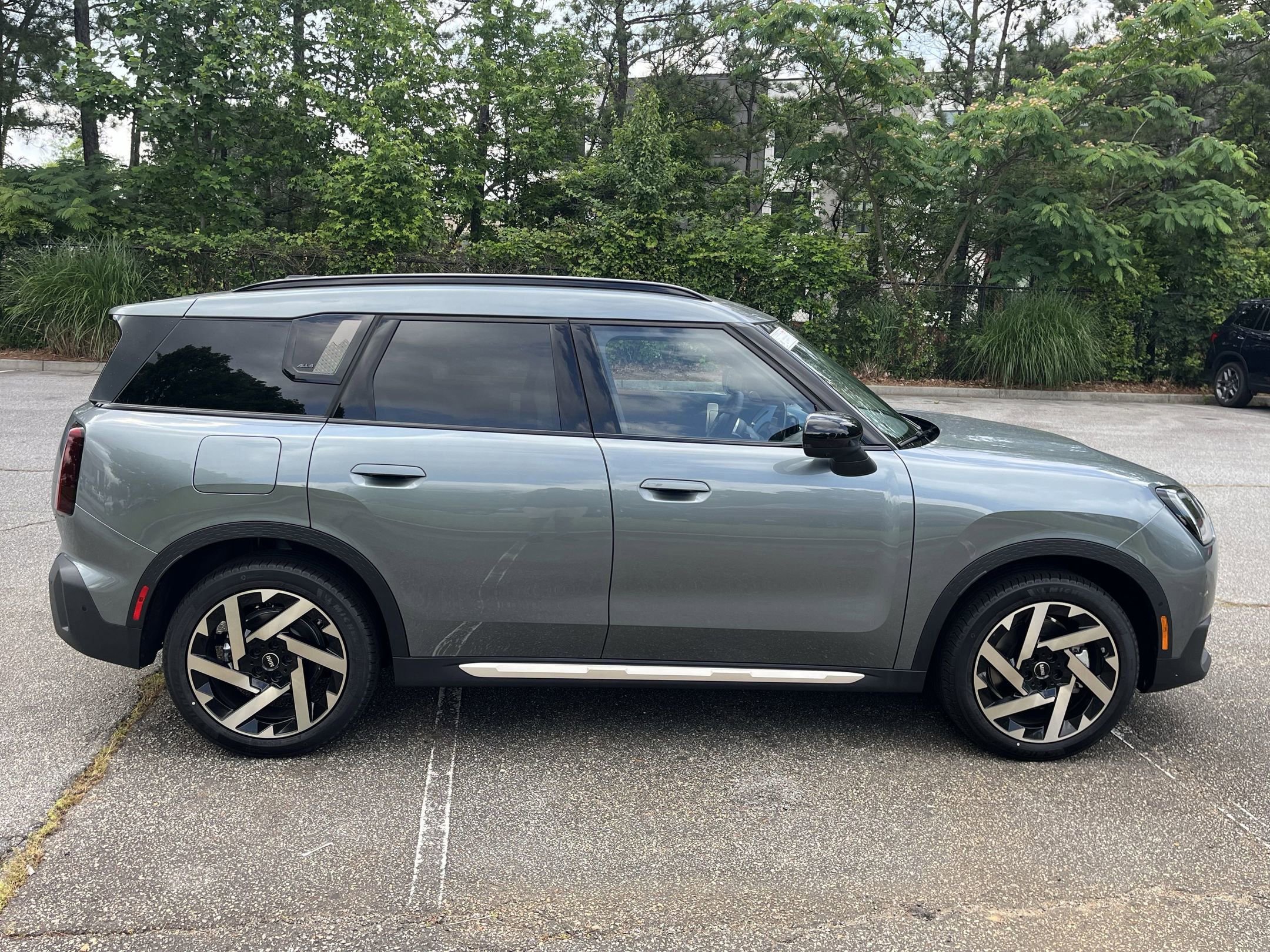 Used 2025 MINI Cooper Countryman S w/ Comfort Package Max image 48