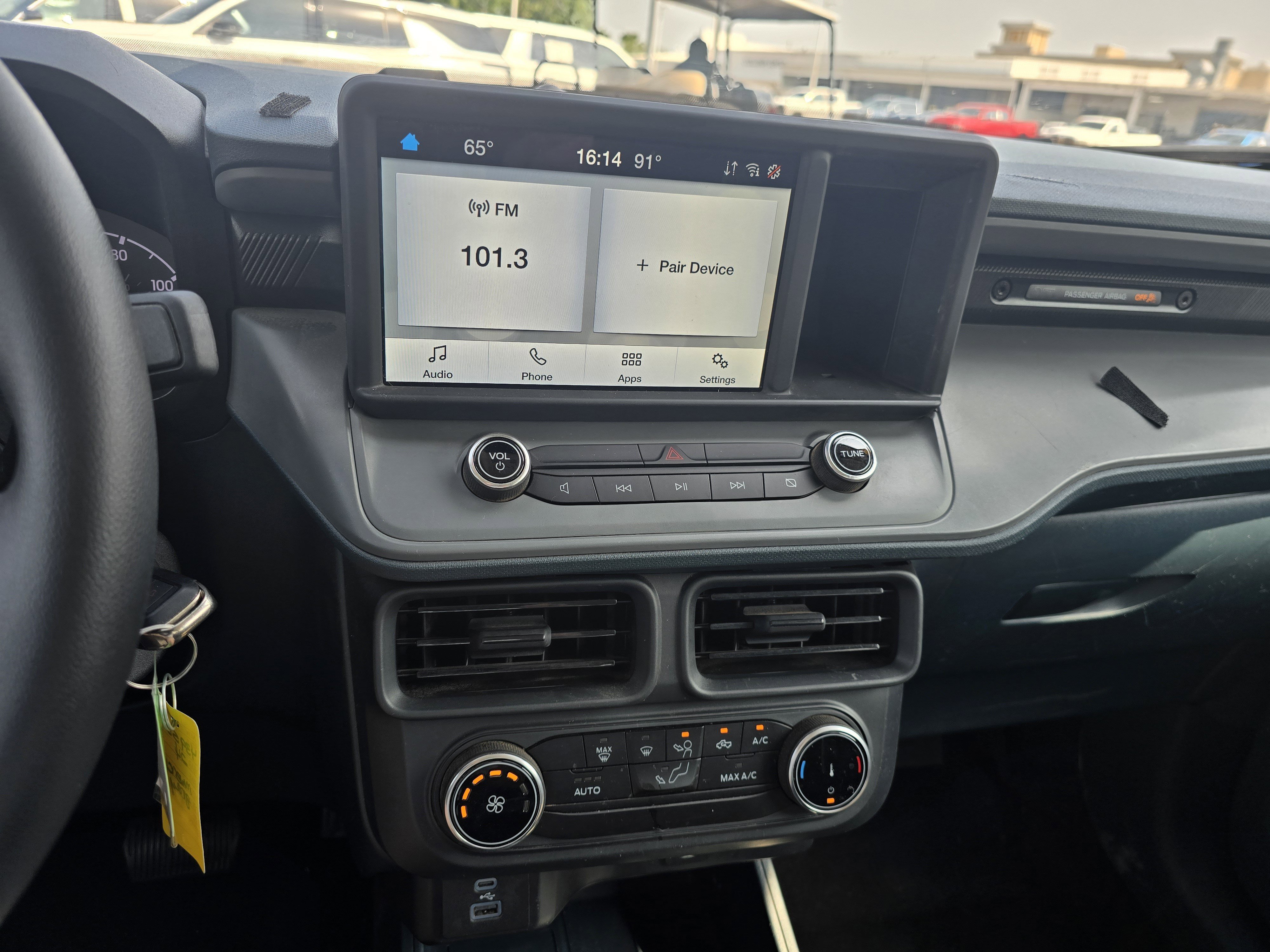Used 2024 Ford Maverick XL FWD image 14