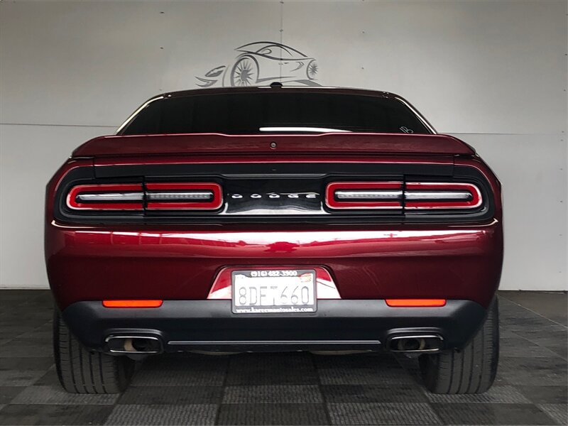 Used 2018 Dodge Challenger SXT RWD image 19