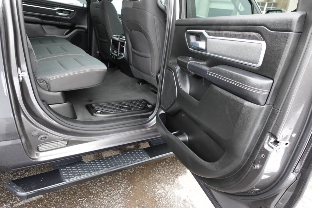 Used 2022 RAM 1500 Big Horn AWD/4WD image 29
