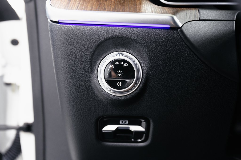 Used 2024 Mercedes-Benz CLE 300 4MATIC Cabriolet image 10