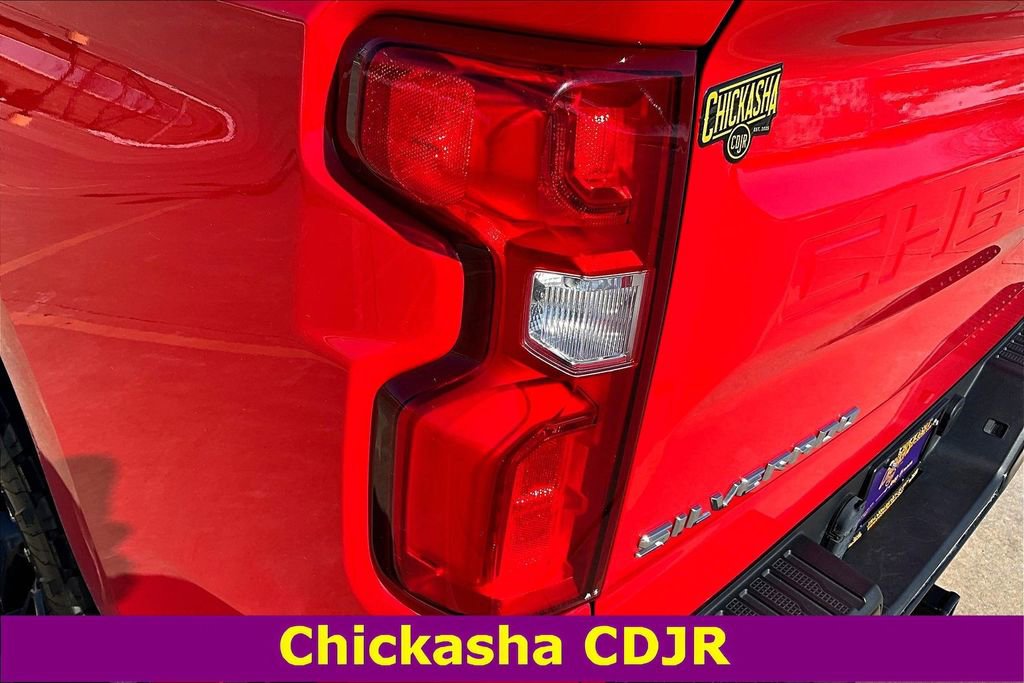 Used 2021 Chevrolet Silverado 1500 LT Trail Boss w/ Convenience Package II image 22