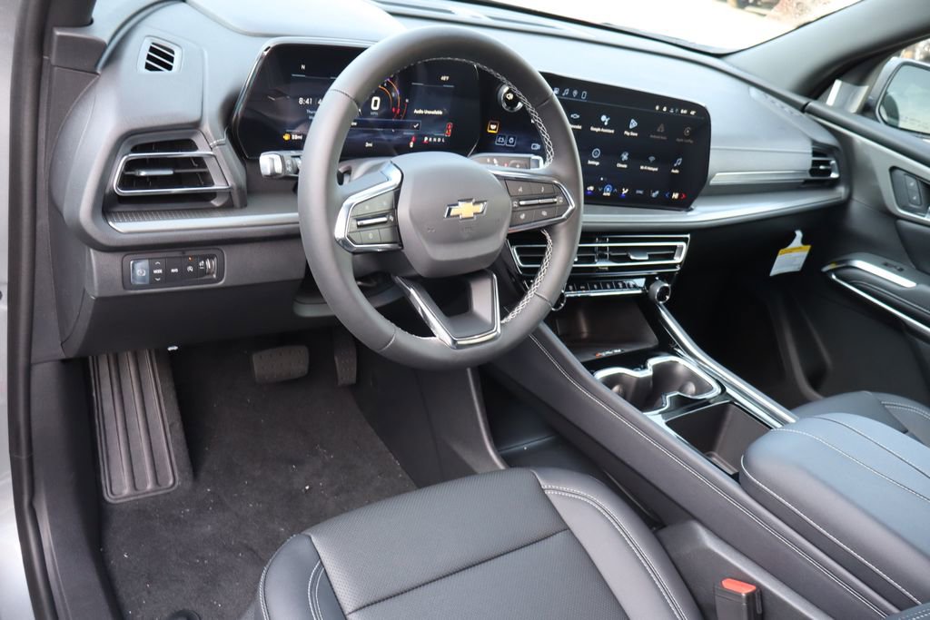 New 2026 Chevrolet Traverse LT w/ Sun and Wheel Package AWD/4WD image 6