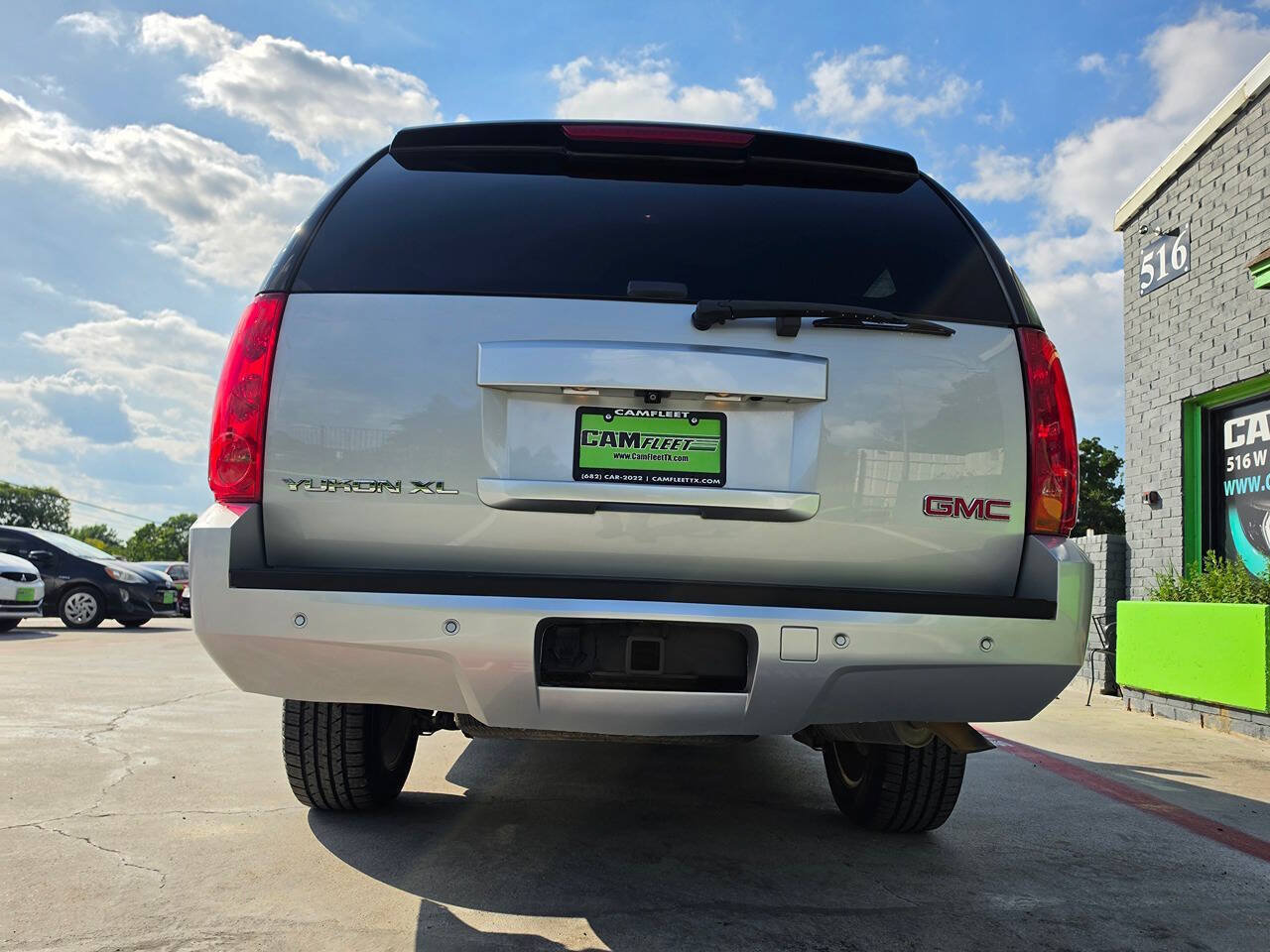 Used 2014 GMC Yukon XL SLT w/ SLT-2 Equipment Package RWD image 17