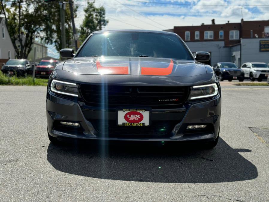 Used 2017 Dodge Charger R/T image 2