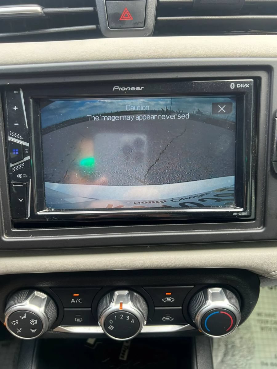 Used 2020 Nissan Versa SV w/ Electronics Package FWD image 12