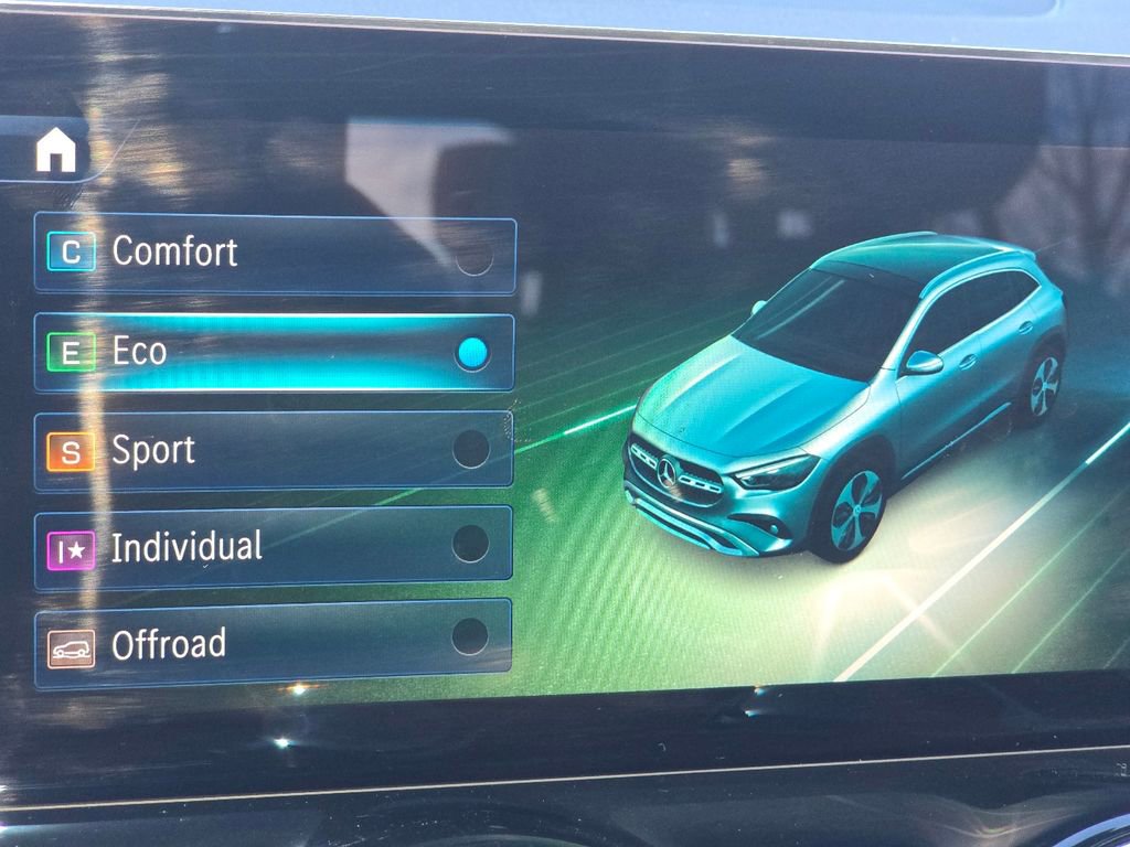 Certified 2026 Mercedes-Benz GLA 250 4MATIC image 30