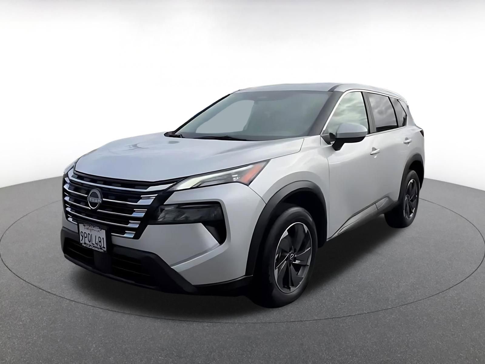 Used 2025 Nissan Rogue SV FWD image 7