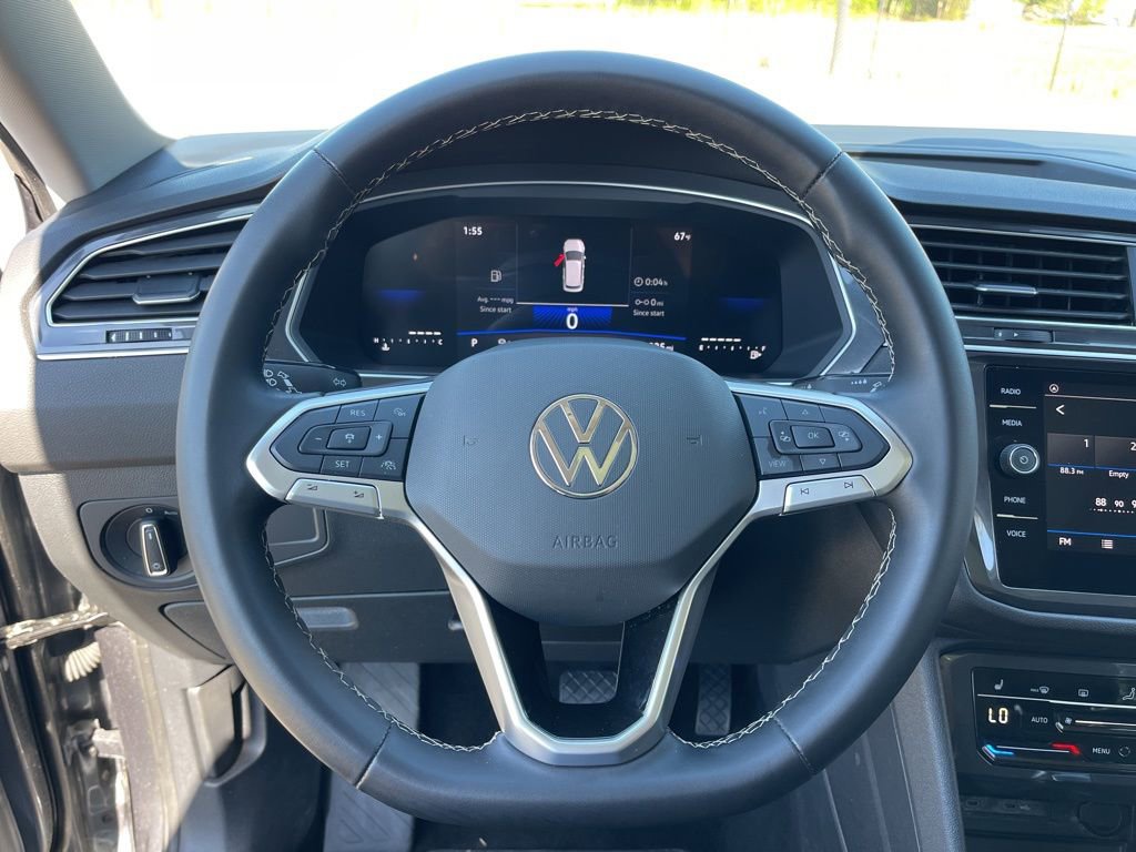 Used 2024 Volkswagen Tiguan SE FWD image 15