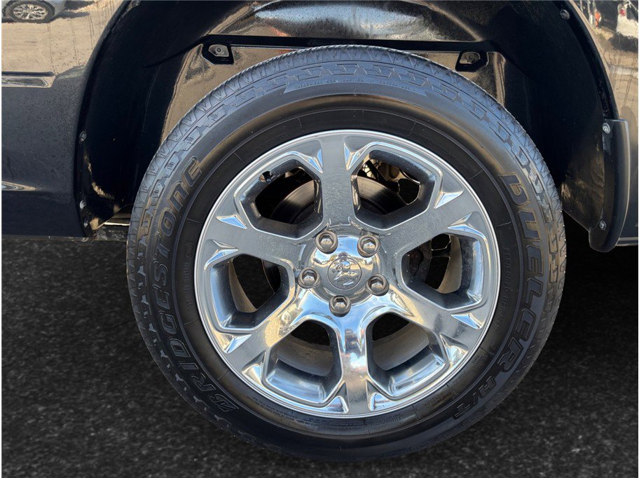 Used 2017 RAM 1500 Classic SLT image 13