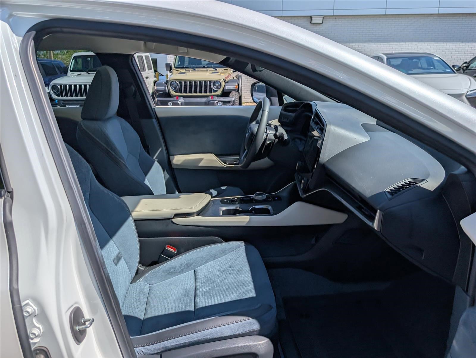 Used 2023 Lexus RZ 450e Premium w/ Accessory Package (2T) AWD/4WD image 11