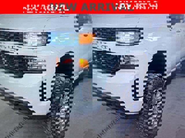 Used 2019 Chevrolet Silverado 1500 Custom w/ Trailering Package image 2