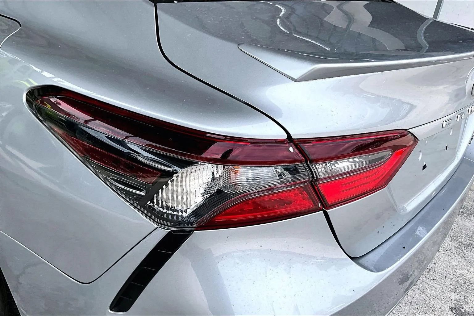 Used 2021 Toyota Camry SE FWD image 20