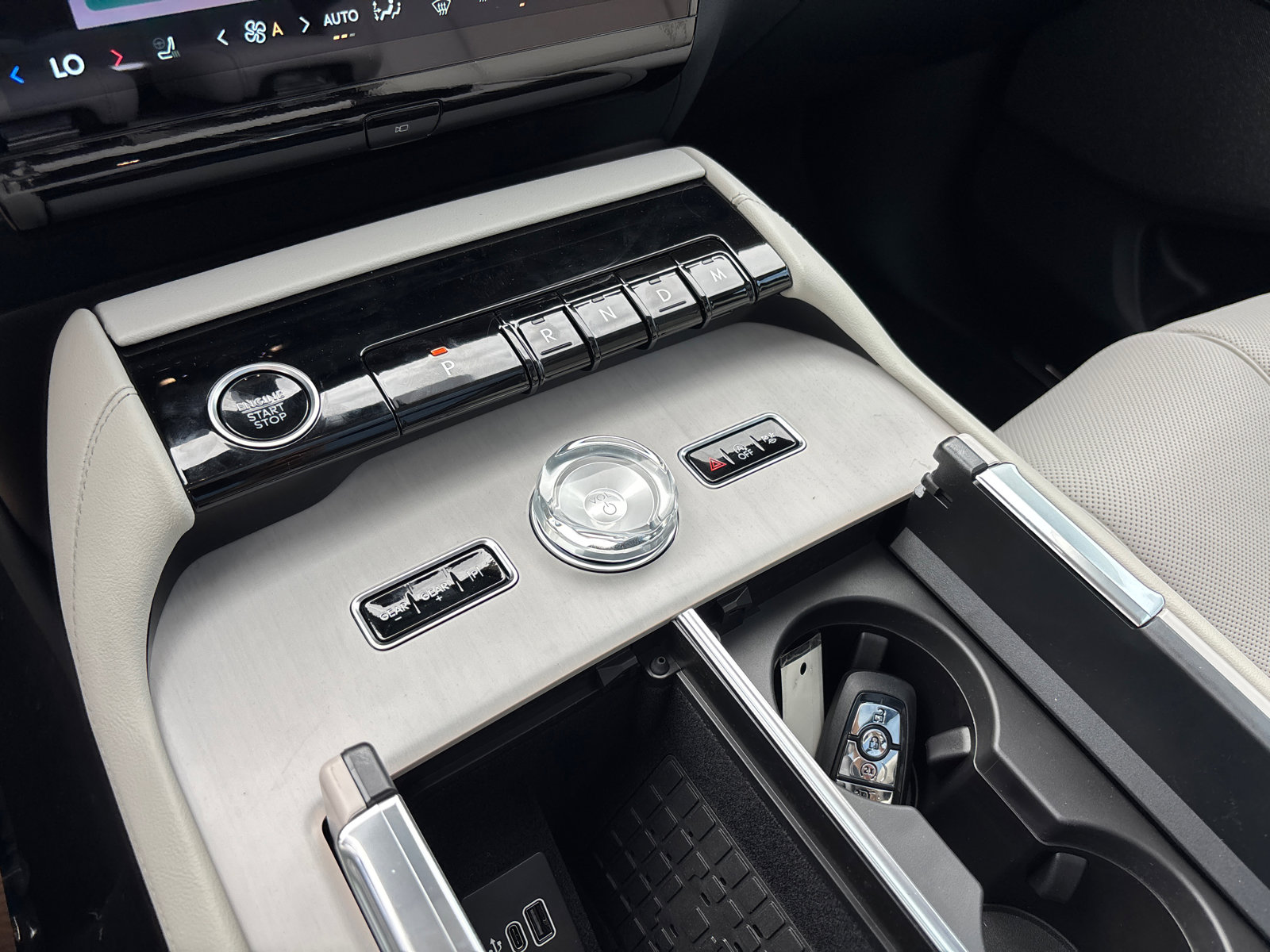 New 2025 Lincoln Navigator L Reserve image 23