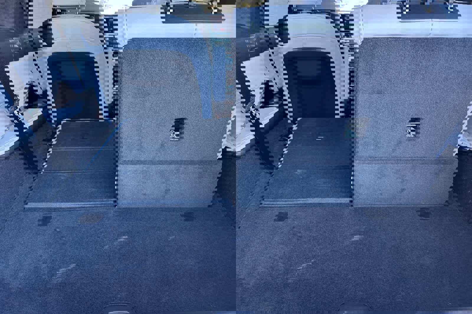 Used 2025 BMW X7 xDrive40i w/ Executive Package image 17