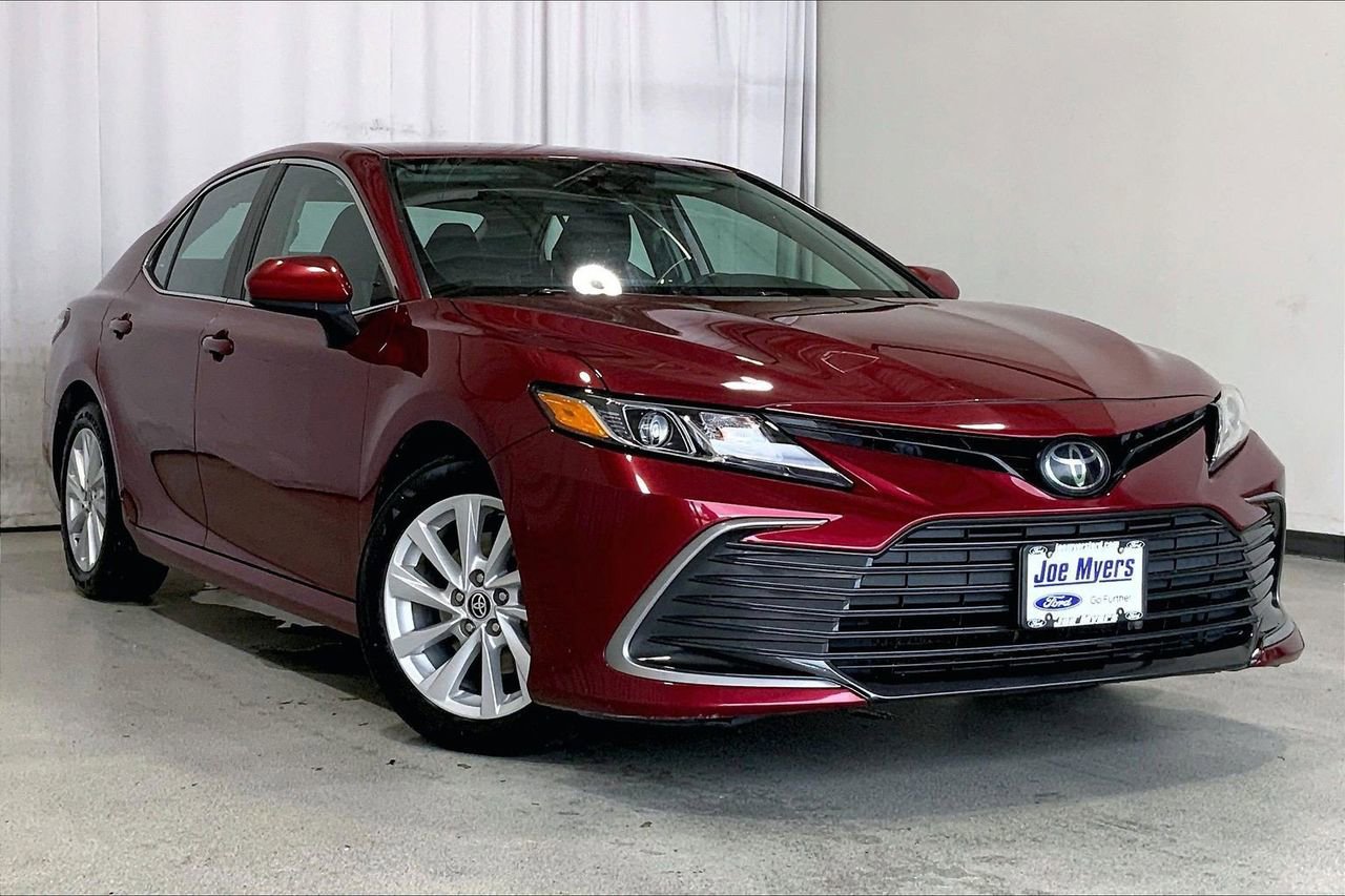 Used 2022 Toyota Camry LE FWD image 34