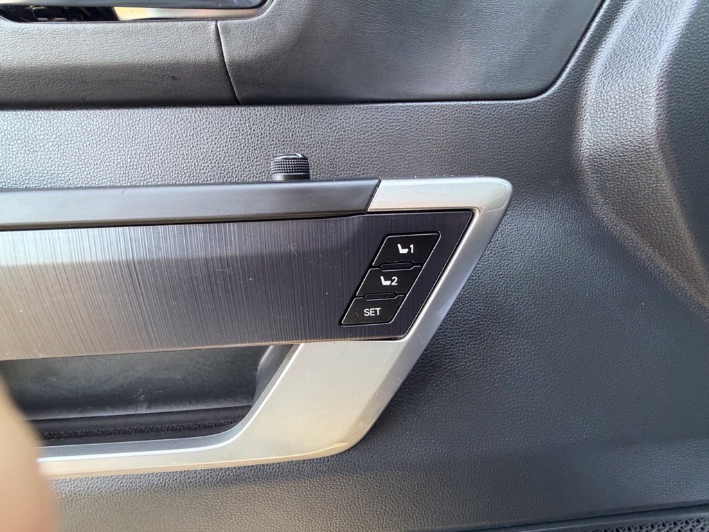 Used 2024 Toyota Sequoia Platinum AWD/4WD image 22