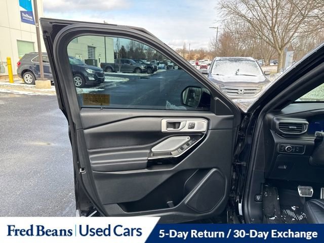 Used 2023 Ford Explorer ST w/ Equipment Group 401A image 9
