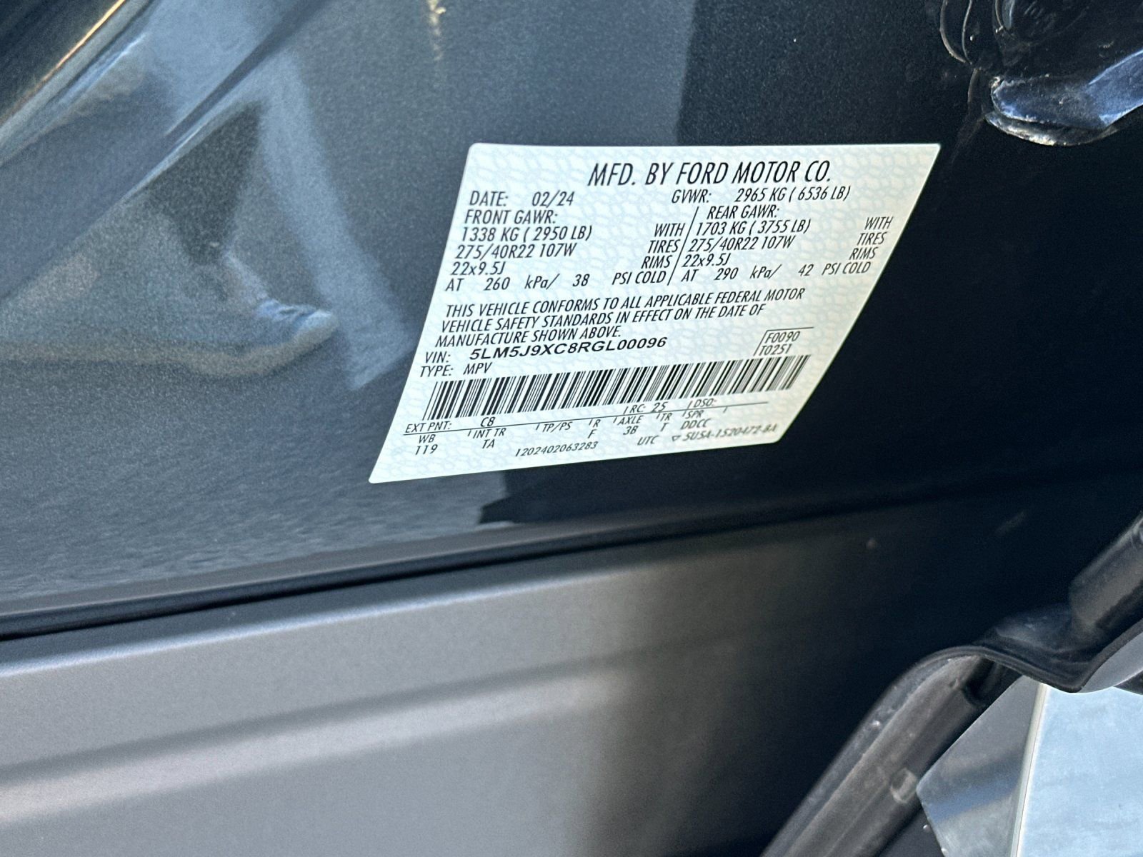Used 2024 Lincoln Aviator Black Label AWD/4WD image 37