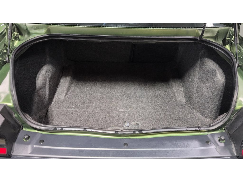 Used 2019 Dodge Challenger R/T w/ Shaker Package RWD image 21