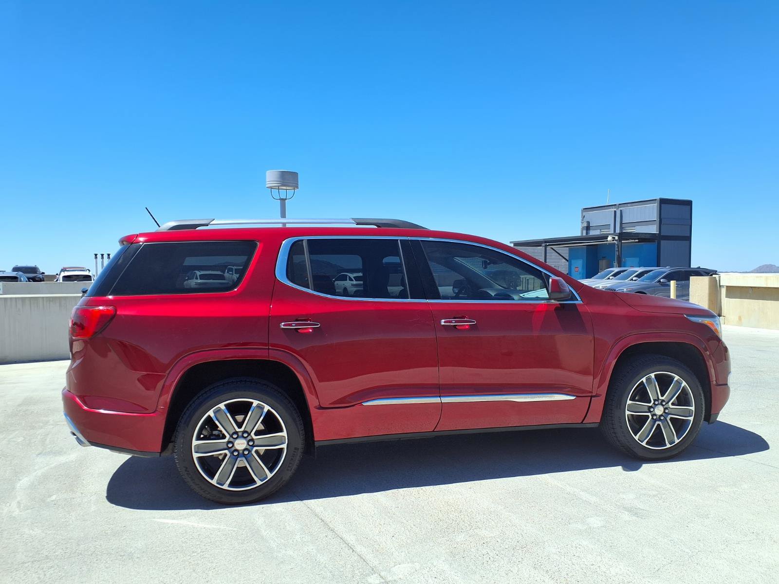 Used 2019 GMC Acadia Denali w/ Technology Package FWD image 7