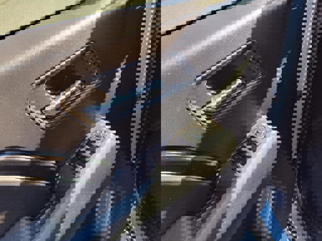 Used 2023 Chevrolet Colorado LT w/ LT Convenience Package image 15