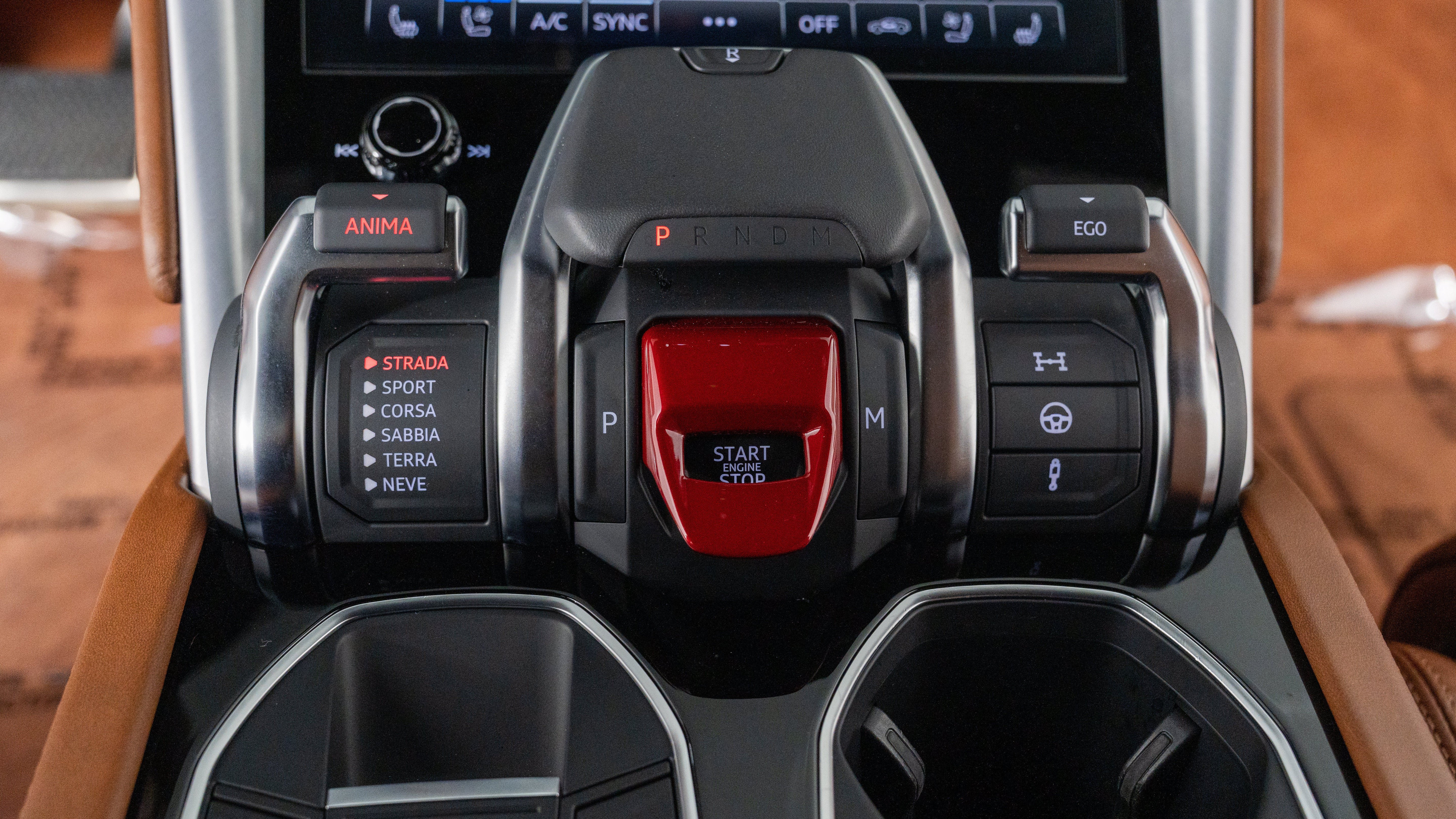 Used 2024 Lamborghini Urus S AWD/4WD image 26