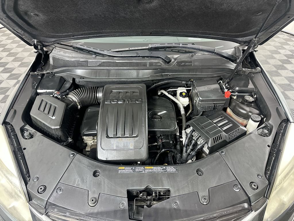 Used 2017 Chevrolet Equinox LS image 26