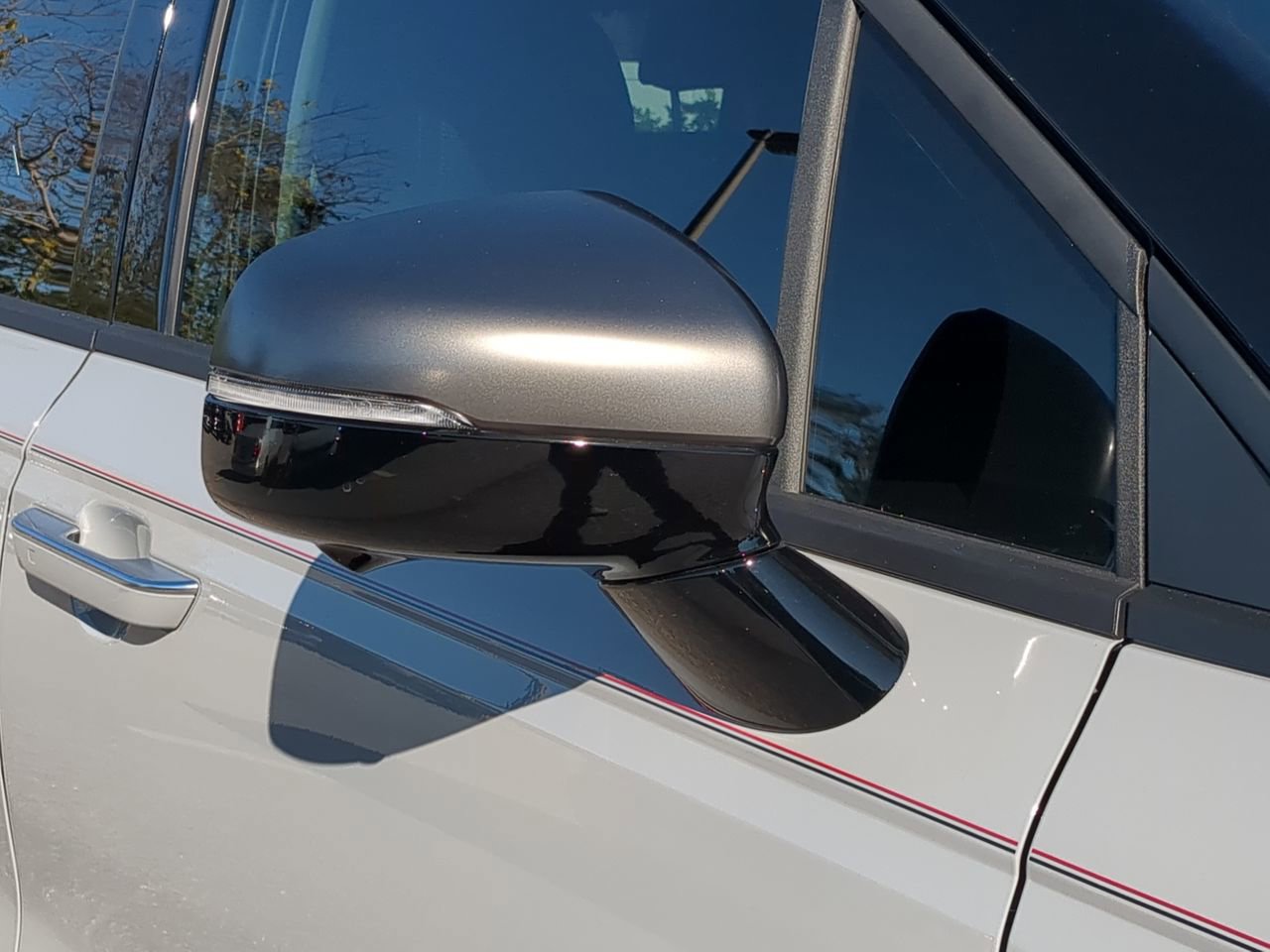 New 2026 Kia Carnival SX Prestige FWD image 29